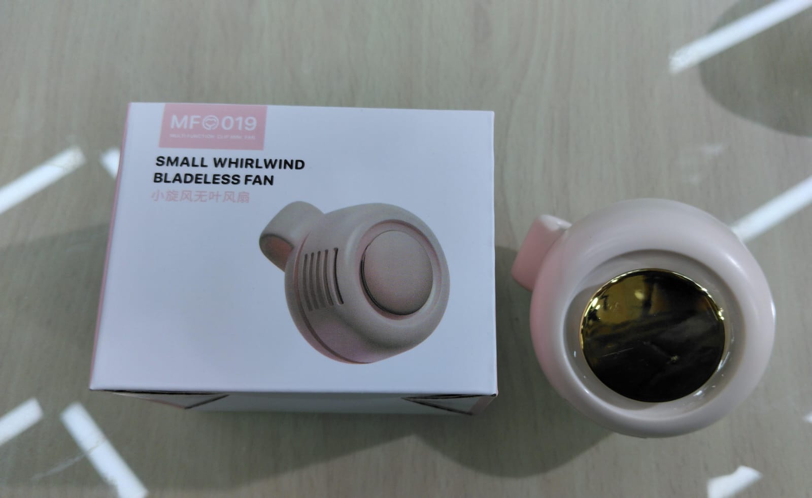 Mini Ventilateur Portable à Pince Rotatif 360° – La Fraîcheur Toujours à Portée de Main